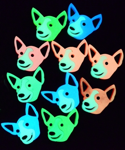 Люмінесцентний сувенір “Dog-Smile-Corgi” – брелок, магніт