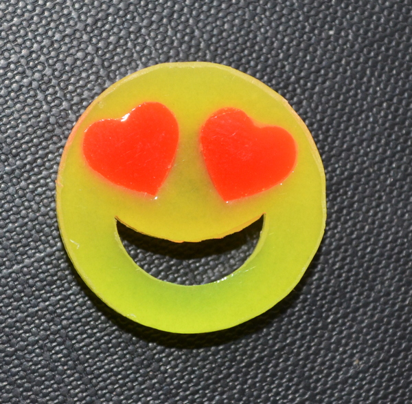 Люмінесцентний сувенір “Smile-Lover” – магніт